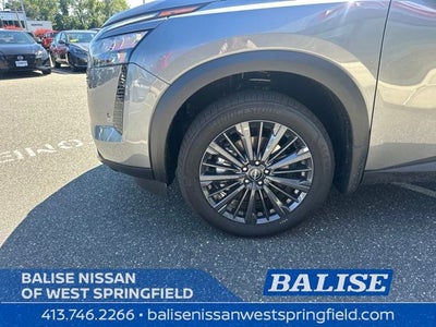 2026 Nissan Pathfinder SL