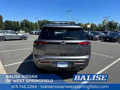 2026 Nissan Pathfinder SL