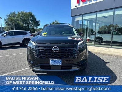 2026 Nissan Pathfinder SL