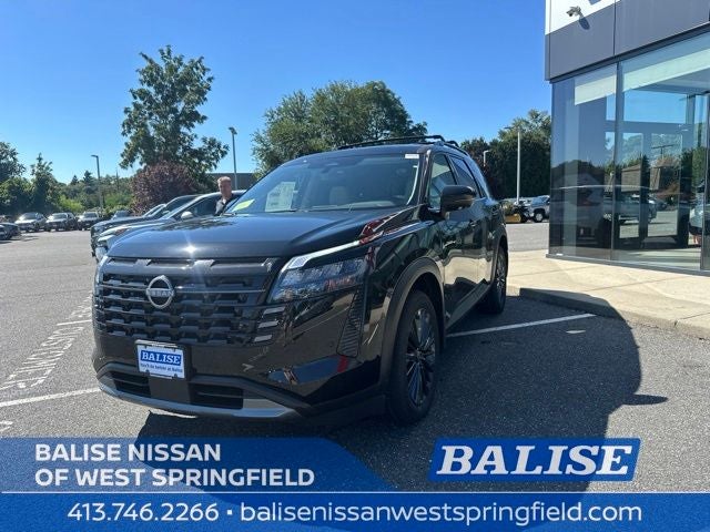 2026 Nissan Pathfinder SL