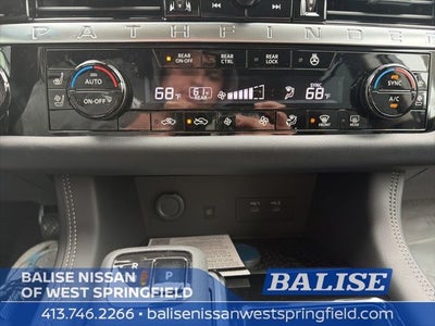 2026 Nissan Pathfinder Platinum