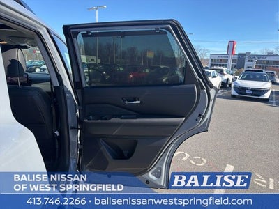 2026 Nissan Pathfinder Platinum