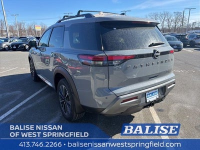 2026 Nissan Pathfinder Platinum