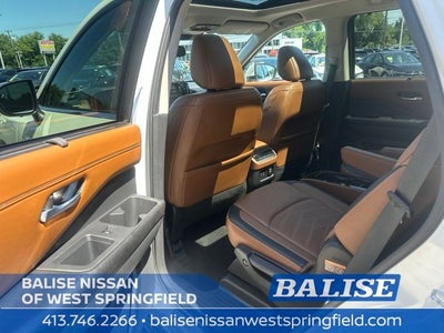 2022 Nissan Pathfinder Platinum 2nd Row Captain