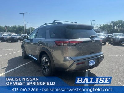 2026 Nissan Pathfinder Platinum