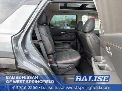 2026 Nissan Pathfinder Platinum