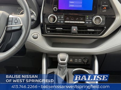 2024 Toyota Highlander LE