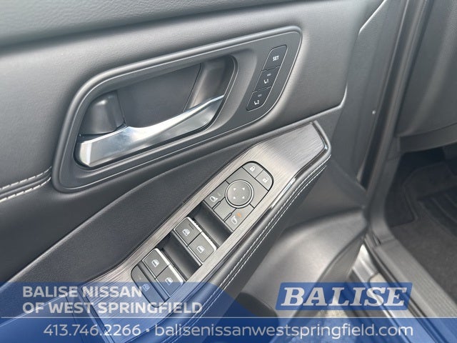 2025 Nissan Rogue SL