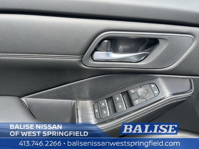 2025 Nissan Rogue SL